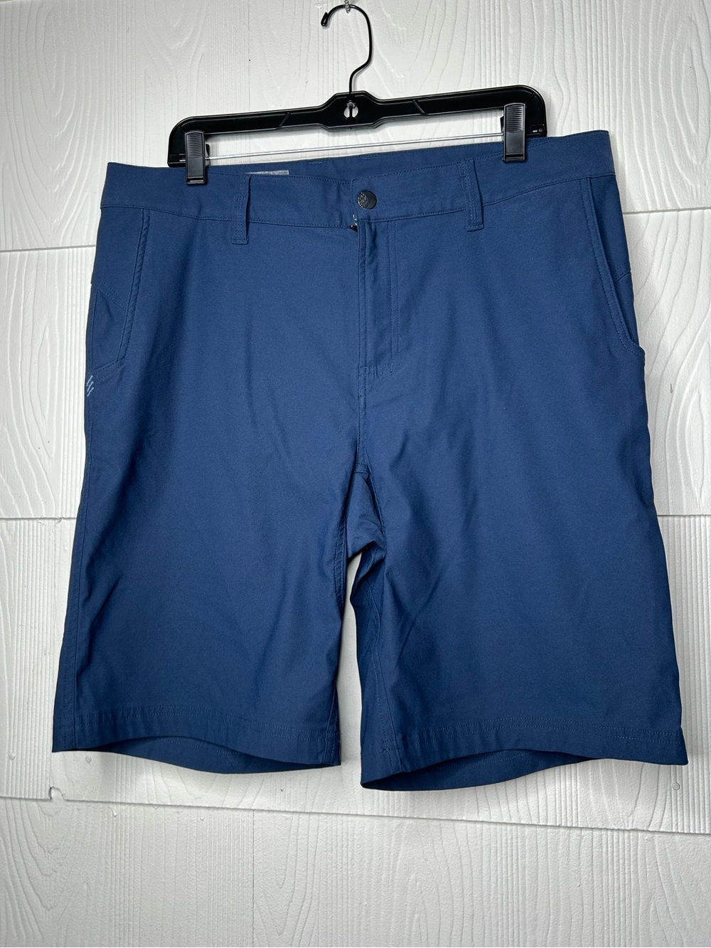 Stio Men's Navy Blue Flat-Front Performance Shorts